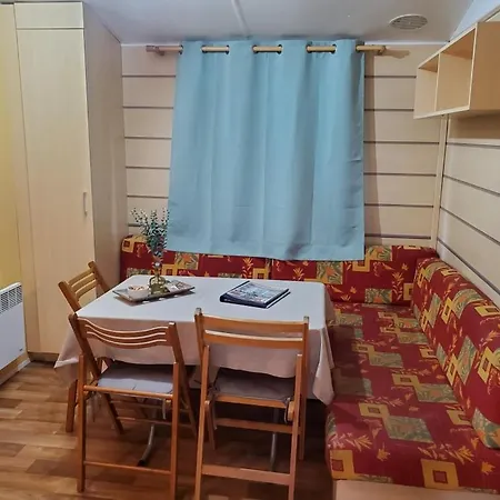 Mobil 6 Personnes Avec Clim Reversible *